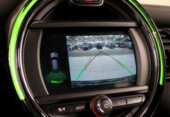 MINI MINI 5 PORTES ESSENCE 2019 BRITISH-RACING-GREE 94136 km