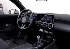 MERCEDES CLASSE A ESSENCE 2019 BLANC 30247 km