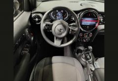 MINI MINI 5 PORTES ESSENCE 2022 NOIR 45971 km
