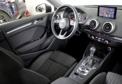 AUDI A3 ESSENCE 2019 GRIS MTAL 68550 km