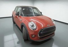 MINI MINI 5 PORTES ESSENCE 2017 BLAZING RED 44123 km