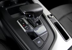AUDI A4 ESSENCE 2021 GRIS MTAL 77520 km