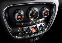 MINI CLUBMAN DIESEL 2018 NOIR 107211 km