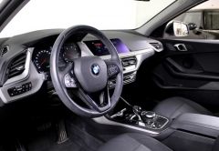 BMW SERIE 1 DIESEL 2021 BLANC 93528 km