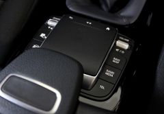 MERCEDES CLASSE A ESSENCE 2021 NOIR 61288 km