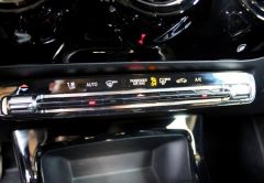 MERCEDES CLASSE A ESSENCE 2021 NOIR 79881 km