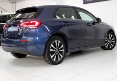 MERCEDES CLASSE A HYBRIDE 2021 BLEU 59701 km
