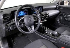 MERCEDES CLASSE A ESSENCE 2021 GRIS MTAL 53417 km