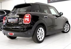 OCCASION MINI MINI 5 PORTES COOPER 136CH CHILI BVA7 TOIT OUVRANT PANORAMIQUE