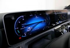 MERCEDES CLASSE A ESSENCE 2021 BLEU 87164 km