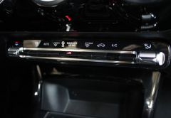 MERCEDES CLASSE A ESSENCE 2021 BLEU 87164 km