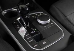 BMW SERIE 1 DIESEL 2020 GRIS MTAL 70812 km