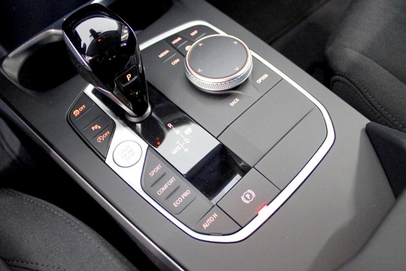 BMW SERIE 1 (F40) 116D 116 BUSINESS DESIGN DKG7 2022 JANTES 17" - photo 4