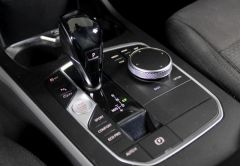 BMW SERIE 1 ESSENCE 2020 ROUGE 26586 km