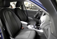 BMW SERIE 1 DIESEL 2021 BLEU 97048 km