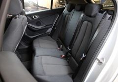 BMW SERIE 1 ESSENCE 2020 GRIS M�TAL 71748 km