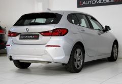 BMW SERIE 1 ESSENCE 2020 GRIS M�TAL 71748 km