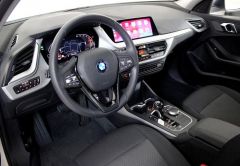 BMW SERIE 1 DIESEL 2021 BLANC 79991 km