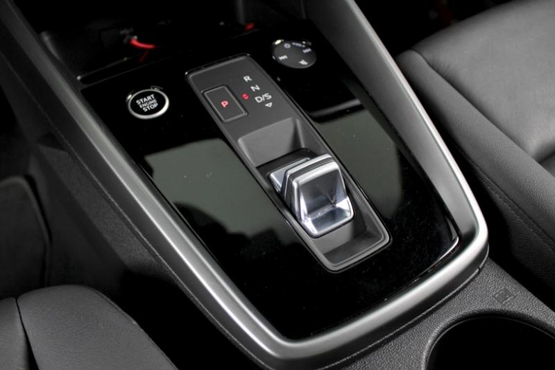 AUDI A3 40 TFSI E 204CH DESIGN S TRONIC 6 - photo 7