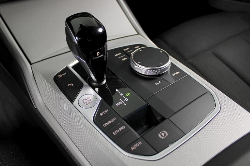BMW SERIE 3 (G21) TOURING 318D MHD BUSINESS DESIGN BVA8 - photo 7