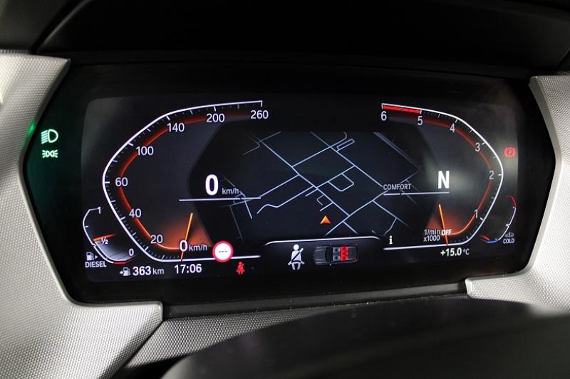 BMW SERIE 1 (F40) 116D 116CH BUSINESS DESIGN 2022 COCKPIT PRO - photo 2