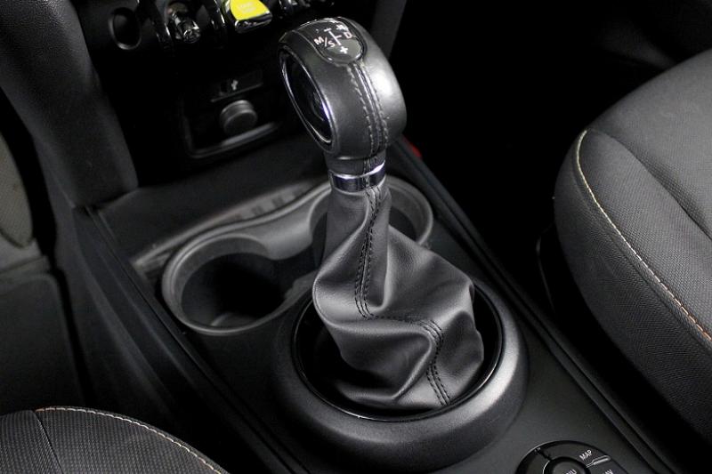 MINI COUNTRYMAN COOPER SE 136CH + 88CH BUSINESS ALL4 BVA - photo 4