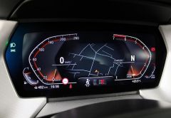 BMW SERIE 1 ESSENCE 2023 GRIS MÉTAL 91007 km