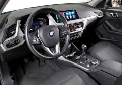 BMW SERIE 1 ESSENCE 2021 NOIR 52534 km