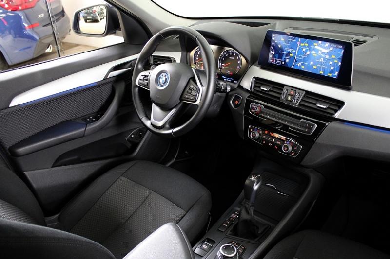 BMW X1 (F48) XDRIVE25EA 220CH BUSINESS DESIGN TOIT OUVRANT PANORAMIQUE - photo 14