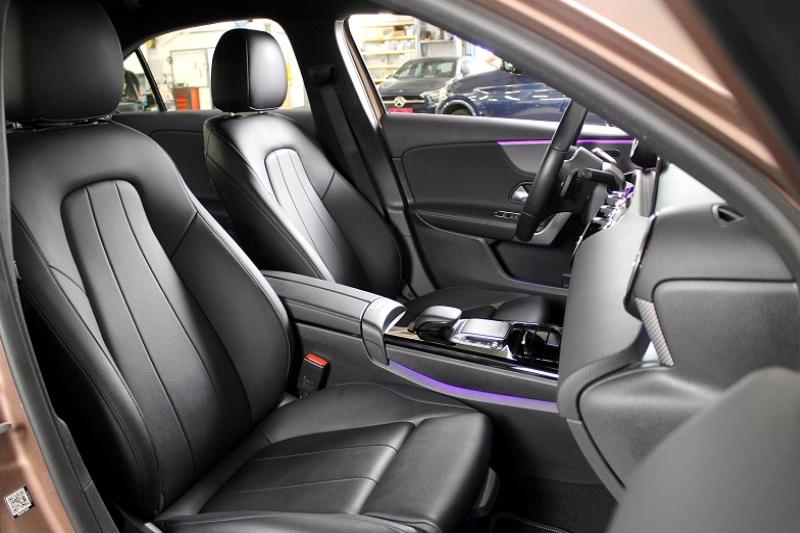MERCEDES CLASSE A BERLINE 250 E 160+102CH STLYLE LINE 8G-DCT 8CV CUIR NOIR - photo 13