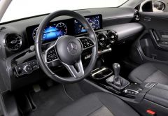 MERCEDES CLASSE A ESSENCE 2021 NOIR 63454 km
