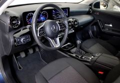 MERCEDES CLASSE A ESSENCE 2021 BLEU 63283 km