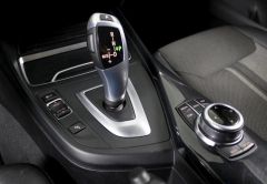BMW SERIE 1 DIESEL 2018 GRIS F 107407 km