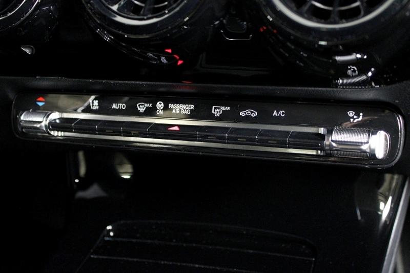 MERCEDES CLASSE A BERLINE IV 2.0L 180 D BUSINESS LINE 7G-DCT - photo 11