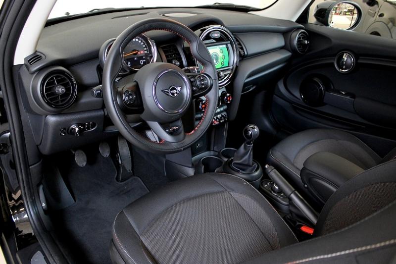 MINI MINI ONE 102CH  BUSINESS DESIGN - photo 2
