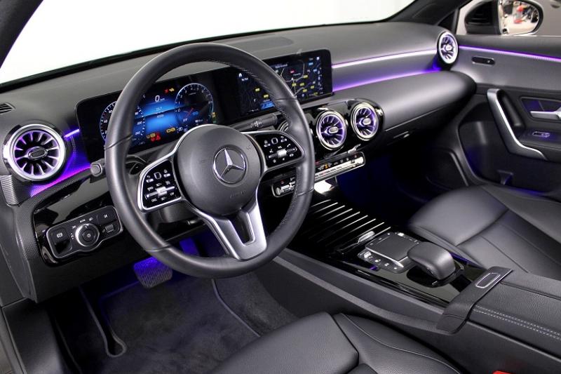 MERCEDES CLASSE A 250 E 160+102CH STYLE LINE 8G-DCT CUIR NOIR - photo 2