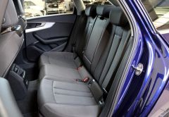 AUDI A4 ESSENCE 2022 BLEU 97351 km