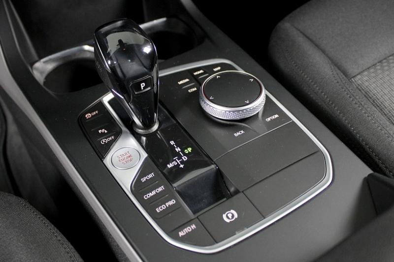 BMW SERIE 1 (F40) 116D 116 BUSINESS DESIGN DKG7 TOIT OUVRANT PANORAMIQUE - photo 7