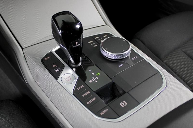 BMW SERIE 3 (G21) TOURING 320EA 204CH BUSINESS DESIGN - photo 7