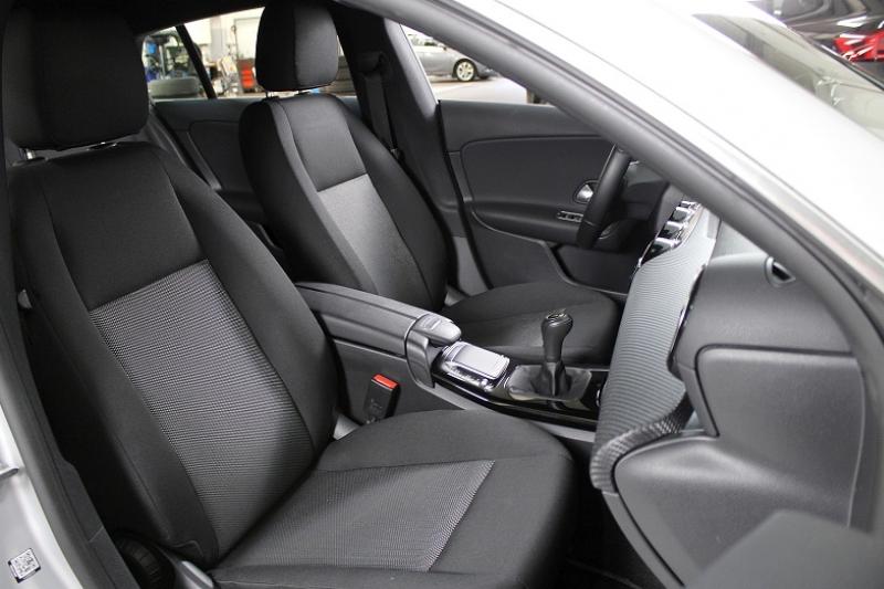 MERCEDES CLA SHOOTING BRAKE 180 D 2.0 116CH BUSINESS LINE - photo 13