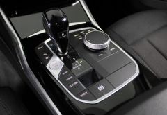 BMW SERIE 3 HYBRIDE 2021 PHYTONIC BLUE 75851 km