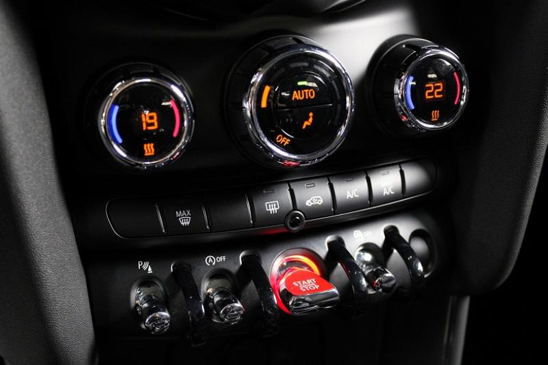MINI MINI 5 PORTES ONE 102CH BUSINESS DESIGN - photo 11