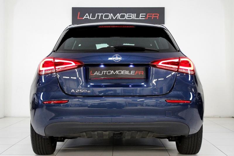 MERCEDES CLASSE A 250 E 160+102CH STYLE LINE 8G-DCT - photo 9