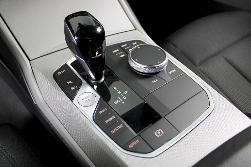 BMW SERIE 3 (G21) TOURING 320EA 204CH BUSINESS DESIGN - photo 7