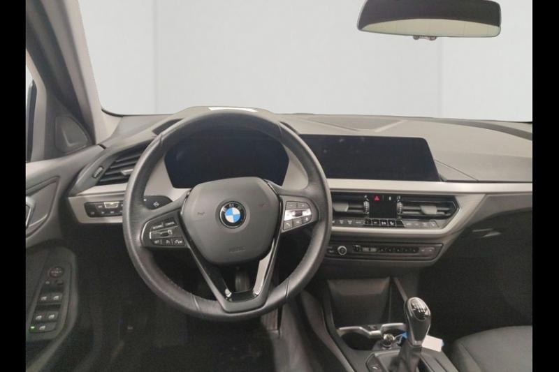 BMW SERIE 1 (F40) 118D BUSINESS DESIGN COCKPIT PRO - photo 5