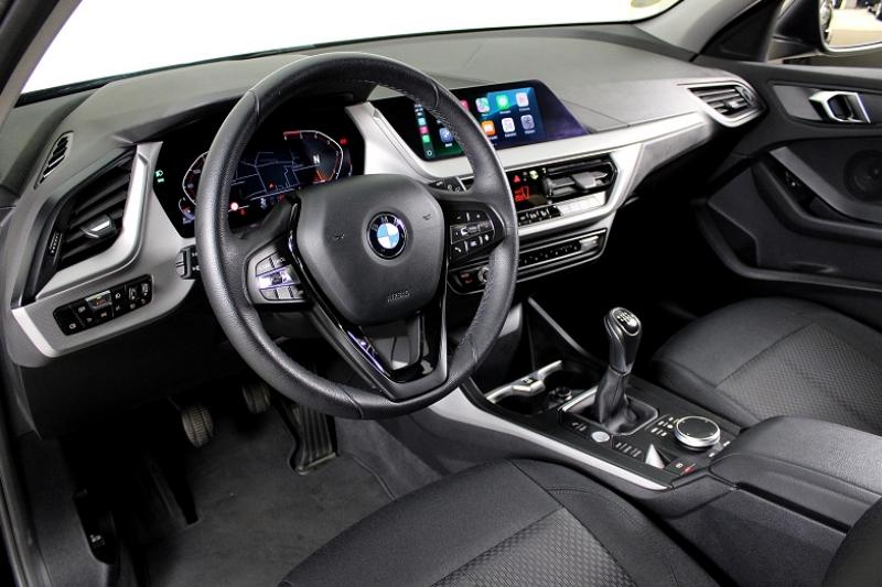 BMW SERIE 1 (F40) 118I 136CH BUSINESS DESIGN - photo 4